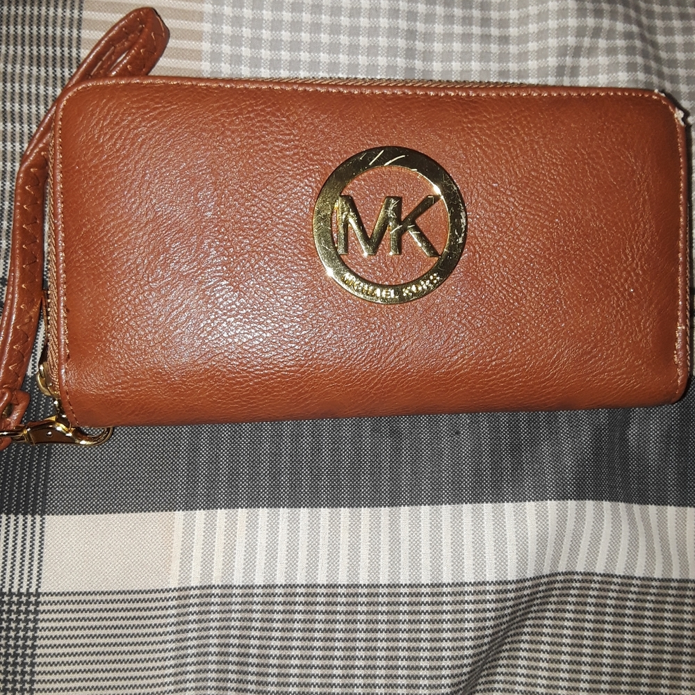 Michael Kors wallet/wristlet